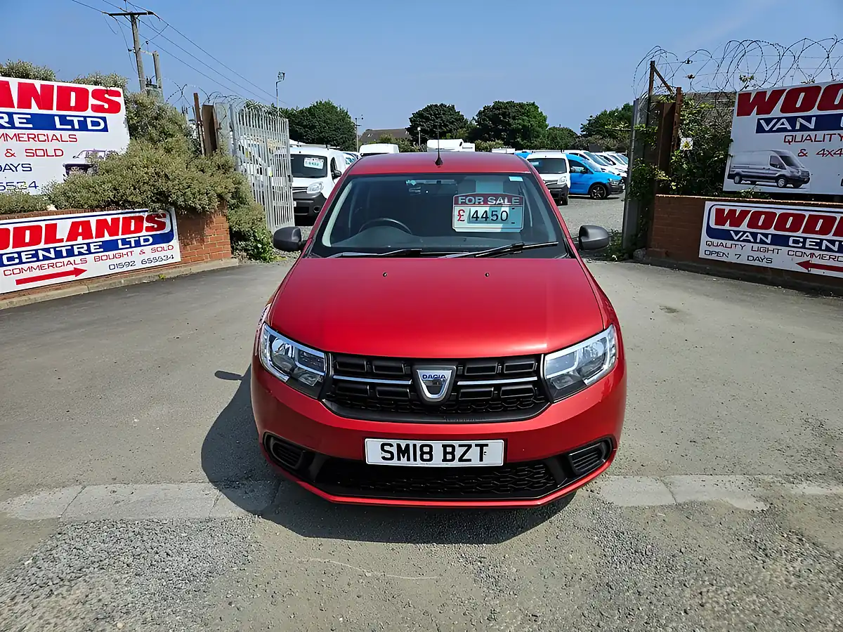 Used 2018 Dacia Sandero Ambiance Red - Interior and Exterior details 3