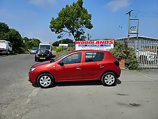 Used 2018 Dacia Sandero Ambiance Red - Interior and Exterior details 5
