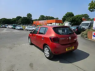 Used 2018 Dacia Sandero Ambiance Red - Interior and Exterior details 6