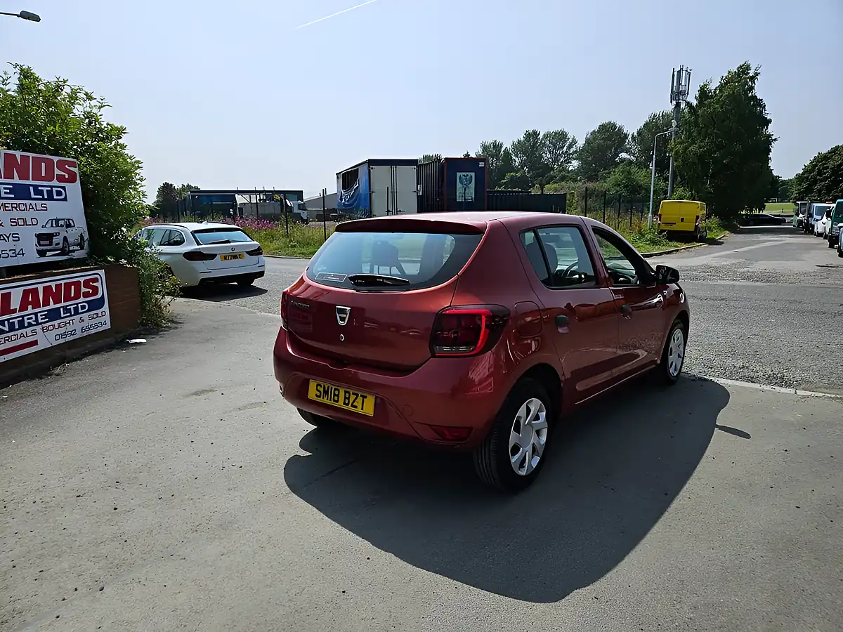 Used 2018 Dacia Sandero Ambiance Red - Interior and Exterior details 8
