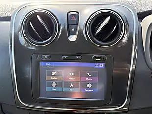 Used 2018 Dacia Sandero Comfort Black - Interior and Exterior details 15