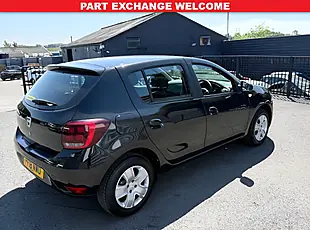Used 2018 Dacia Sandero Comfort Black - Interior and Exterior details 5