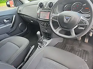 Used 2018 Dacia Sandero Comfort White - Interior and Exterior details 12