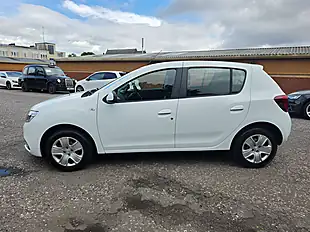 Used 2018 Dacia Sandero Comfort White - Interior and Exterior details 5