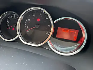 Used 2018 Dacia Sandero Essential Blue - Interior and Exterior details 15