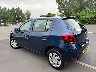 Used 2018 Dacia Sandero Essential Blue - Interior and Exterior details 2