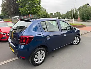 Used 2018 Dacia Sandero Essential Blue - Interior and Exterior details 4