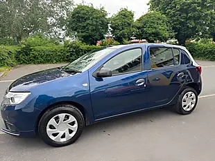 Used 2018 Dacia Sandero Essential Blue - Interior and Exterior details 8