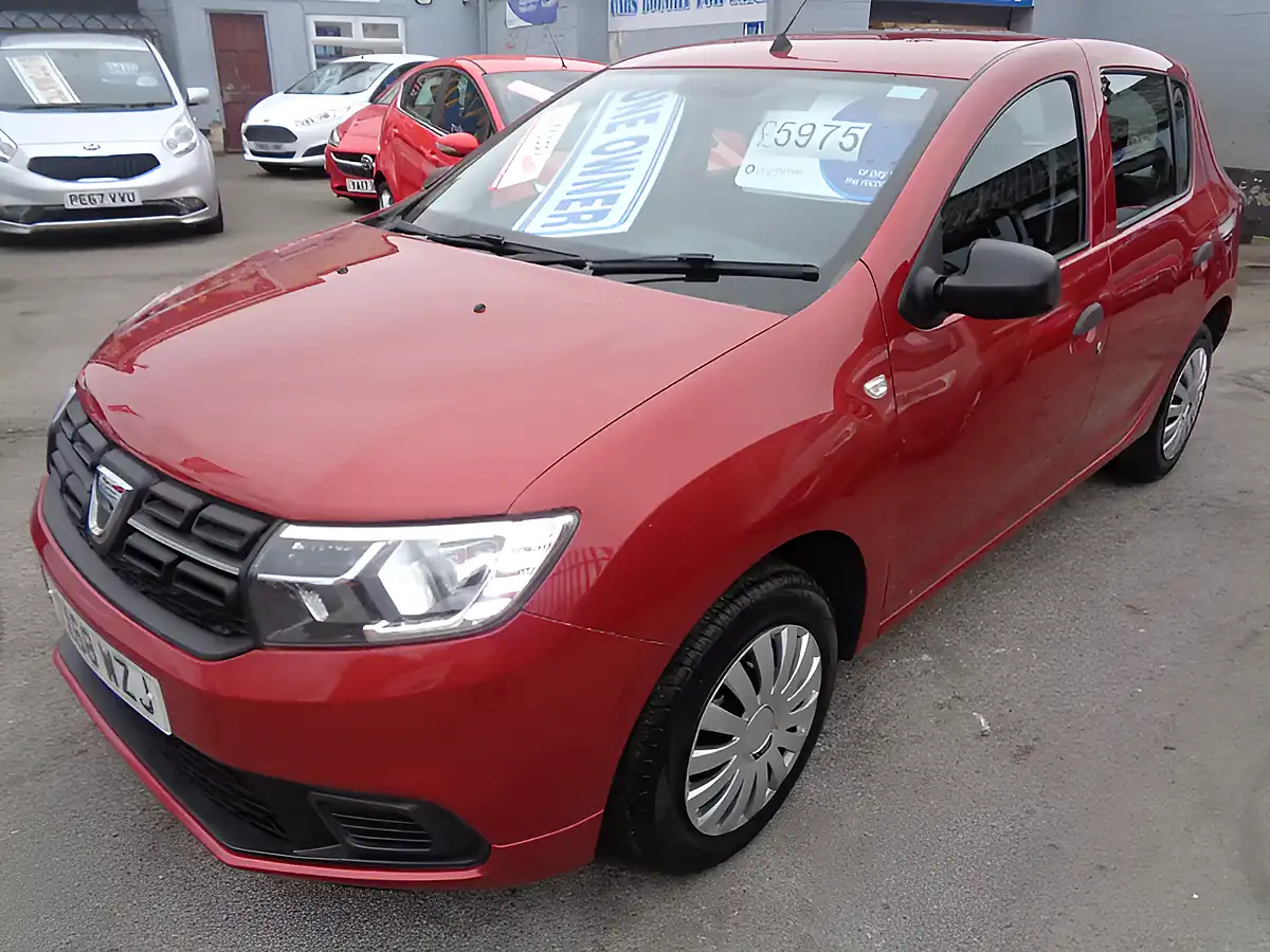 Used 2018 Dacia Sandero Essential Red - Interior and Exterior details 2