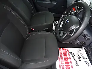 Used 2018 Dacia Sandero Essential Red - Interior and Exterior details 5