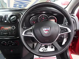 Used 2018 Dacia Sandero Essential Red - Interior and Exterior details 7