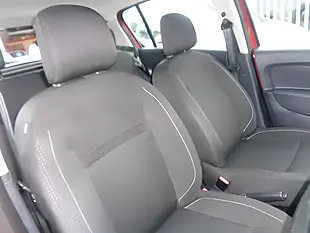 Used 2018 Dacia Sandero Essential Red - Interior and Exterior details 9