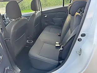 Used 2018 Dacia Sandero Laureate White - Interior and Exterior details 12