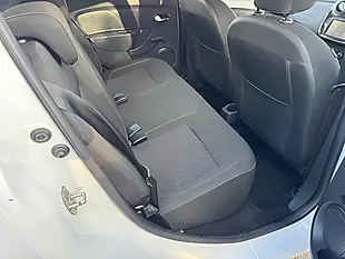 Used 2018 Dacia Sandero Laureate White - Interior and Exterior details 13