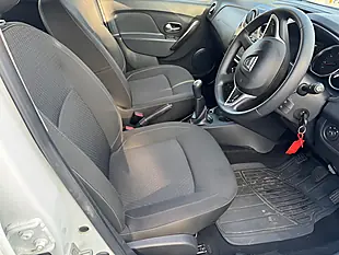 Used 2018 Dacia Sandero Laureate White - Interior and Exterior details 14