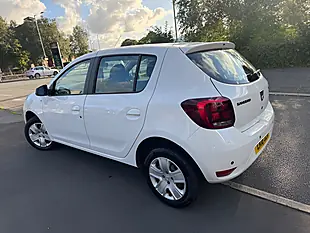Used 2018 Dacia Sandero Laureate White - Interior and Exterior details 2