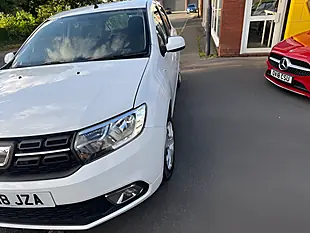 Used 2018 Dacia Sandero Laureate White - Interior and Exterior details 7