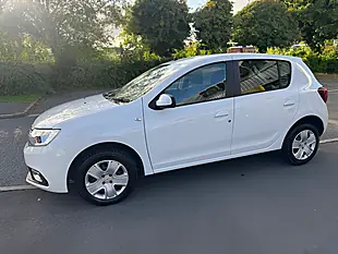 Used 2018 Dacia Sandero Laureate White - Interior and Exterior details 8