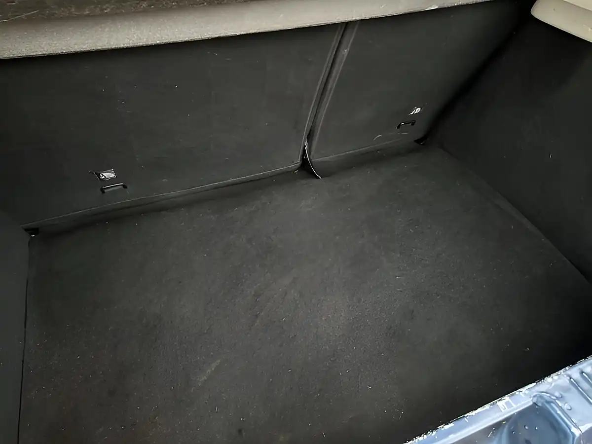 Used 2018 Dacia Sandero Stepway Ambiance Blue - Interior and Exterior details 16