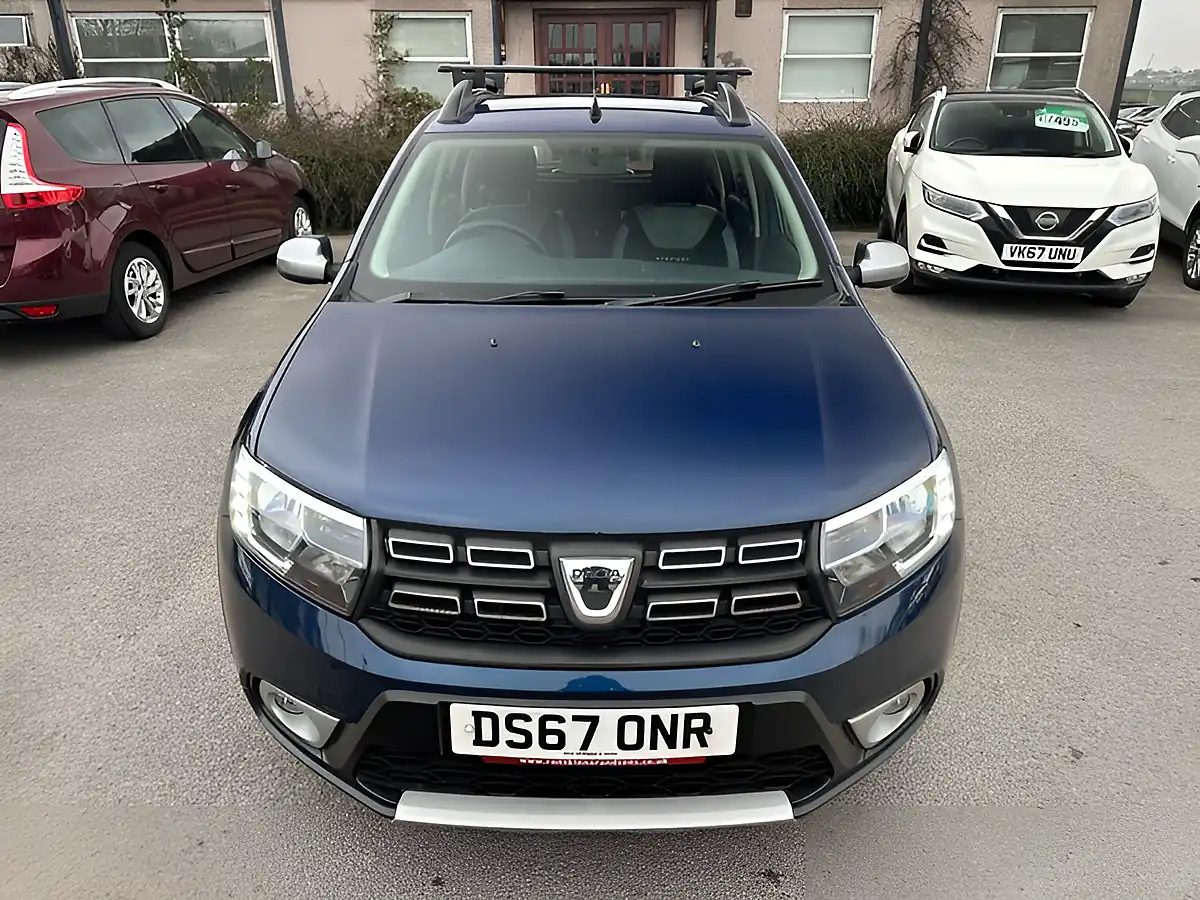 Used 2018 Dacia Sandero Stepway Ambiance Blue - Interior and Exterior details 7