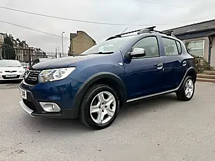 Used 2018 Dacia Sandero Stepway Ambiance Blue - Interior and Exterior details 8