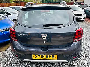 Used 2018 Dacia Sandero Stepway Ambiance Grey - Interior and Exterior details 4