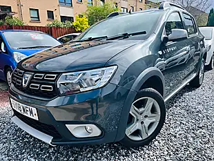 Used 2018 Dacia Sandero Stepway Ambiance Grey - Interior and Exterior details 6