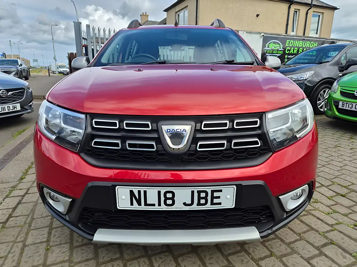 Used 2018 Dacia Sandero Stepway Ambiance Red - Interior and Exterior details 2
