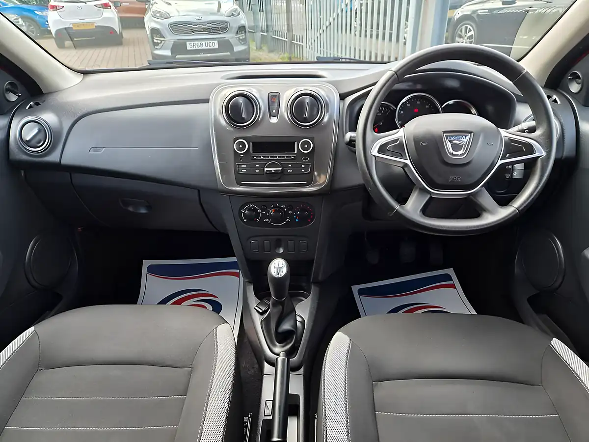 Used 2018 Dacia Sandero Stepway Ambiance Red - Interior and Exterior details 9