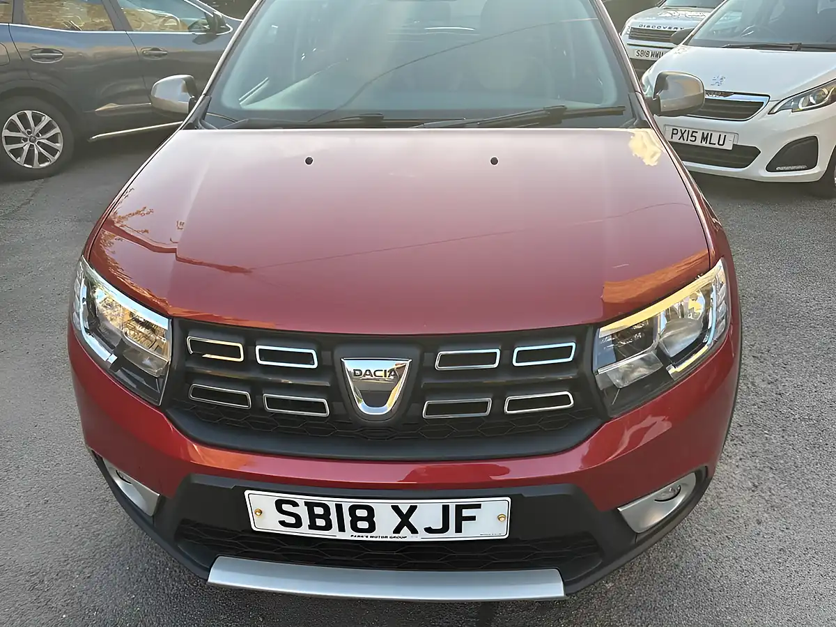 Used 2018 Dacia Sandero Stepway Ambiance Red - Interior and Exterior details 11