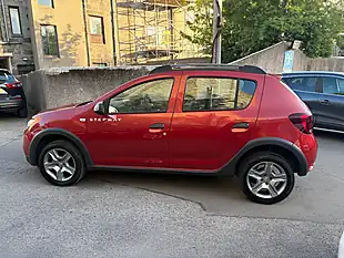 Used 2018 Dacia Sandero Stepway Ambiance Red - Interior and Exterior details 14