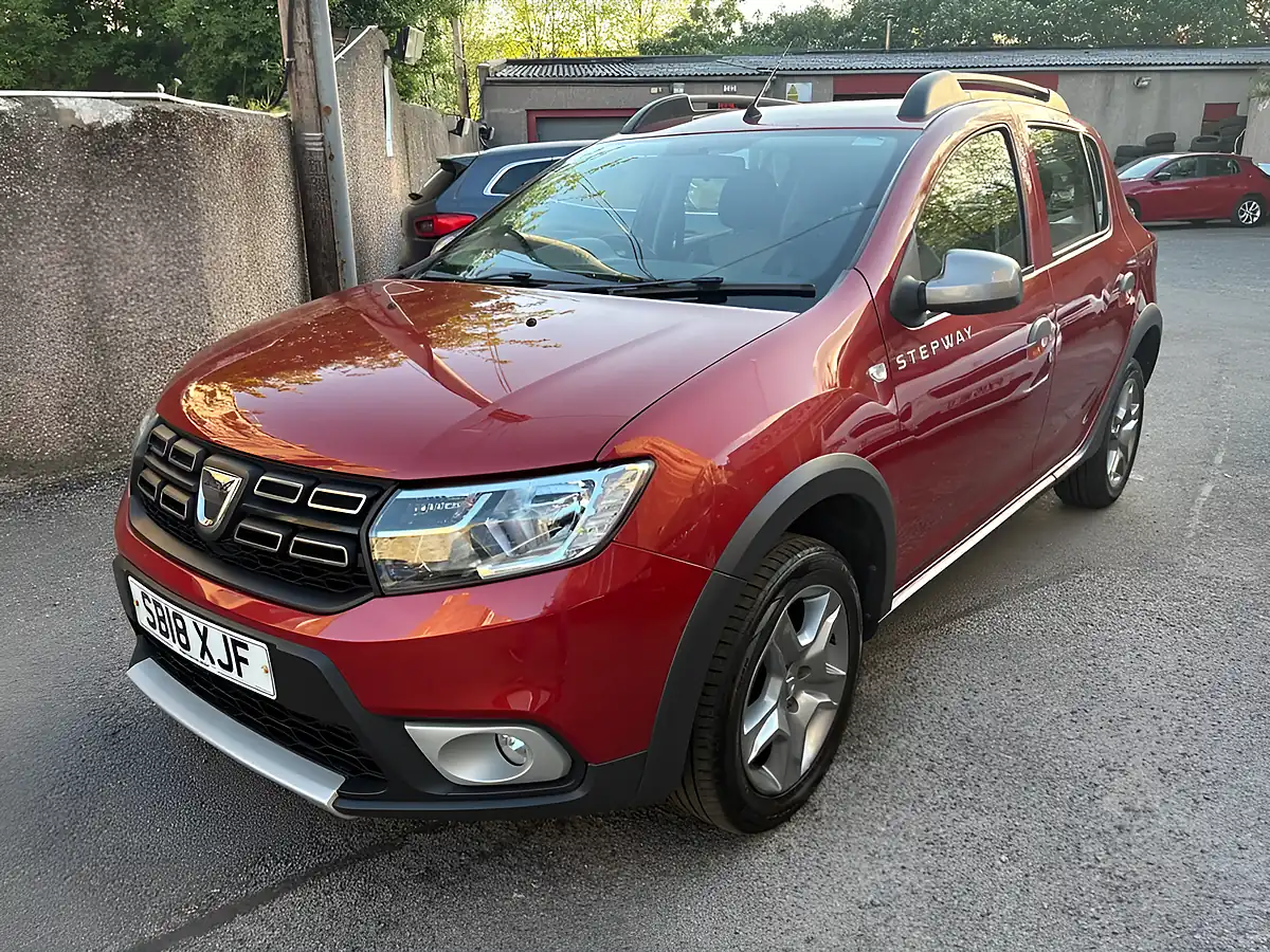 Used 2018 Dacia Sandero Stepway Ambiance Red - Interior and Exterior details 16