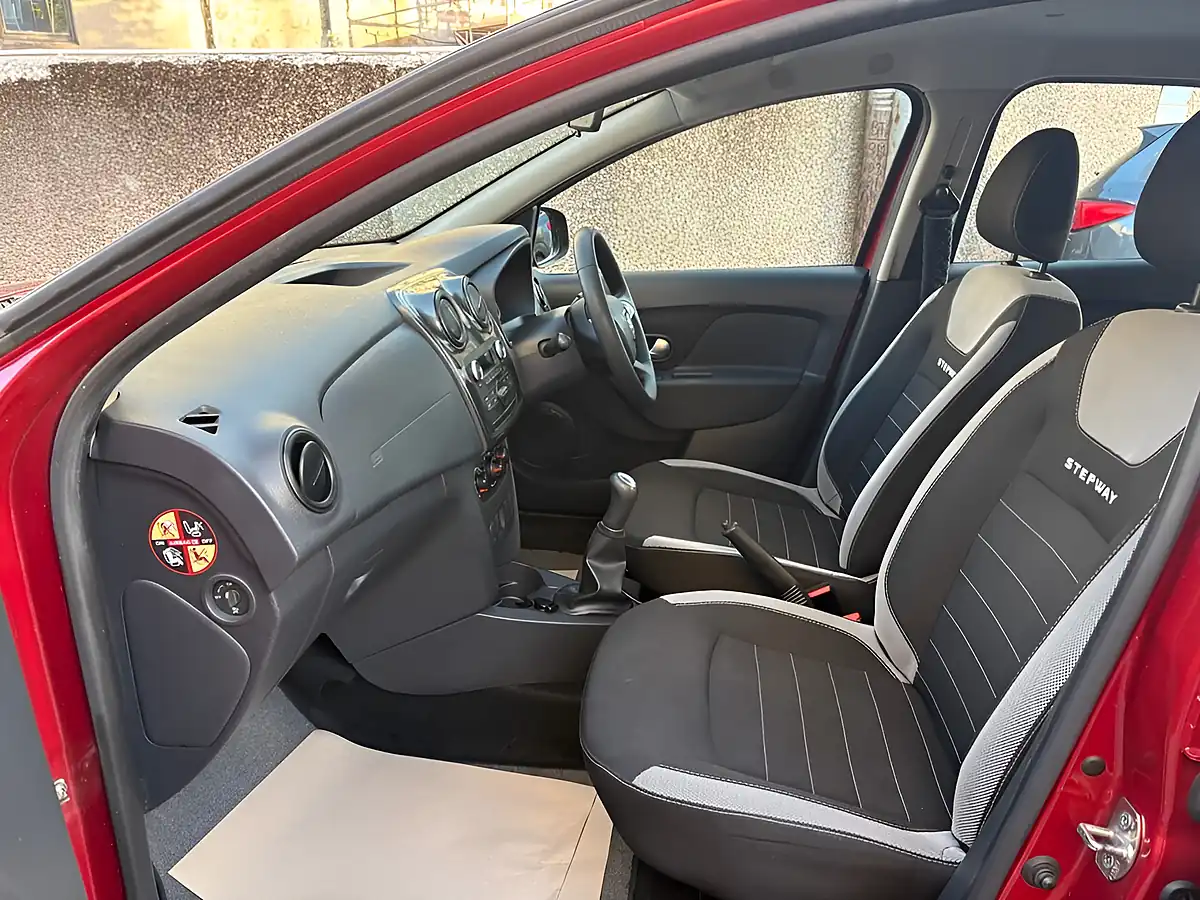 Used 2018 Dacia Sandero Stepway Ambiance Red - Interior and Exterior details 20