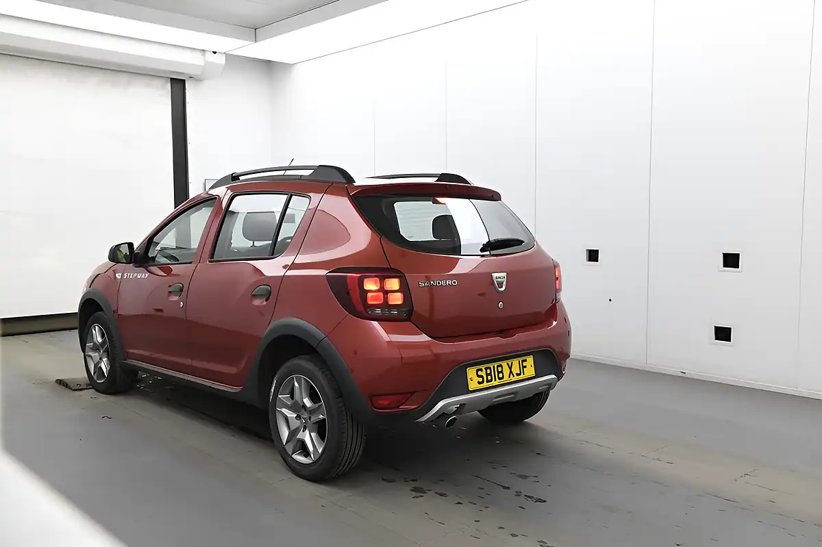 Used 2018 Dacia Sandero Stepway Ambiance Red - Interior and Exterior details 8