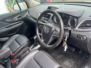 Used 2018 Dacia Sandero Stepway Comfort Blue - Interior and Exterior details 12