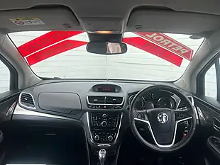 Used 2018 Dacia Sandero Stepway Comfort Blue - Interior and Exterior details 13