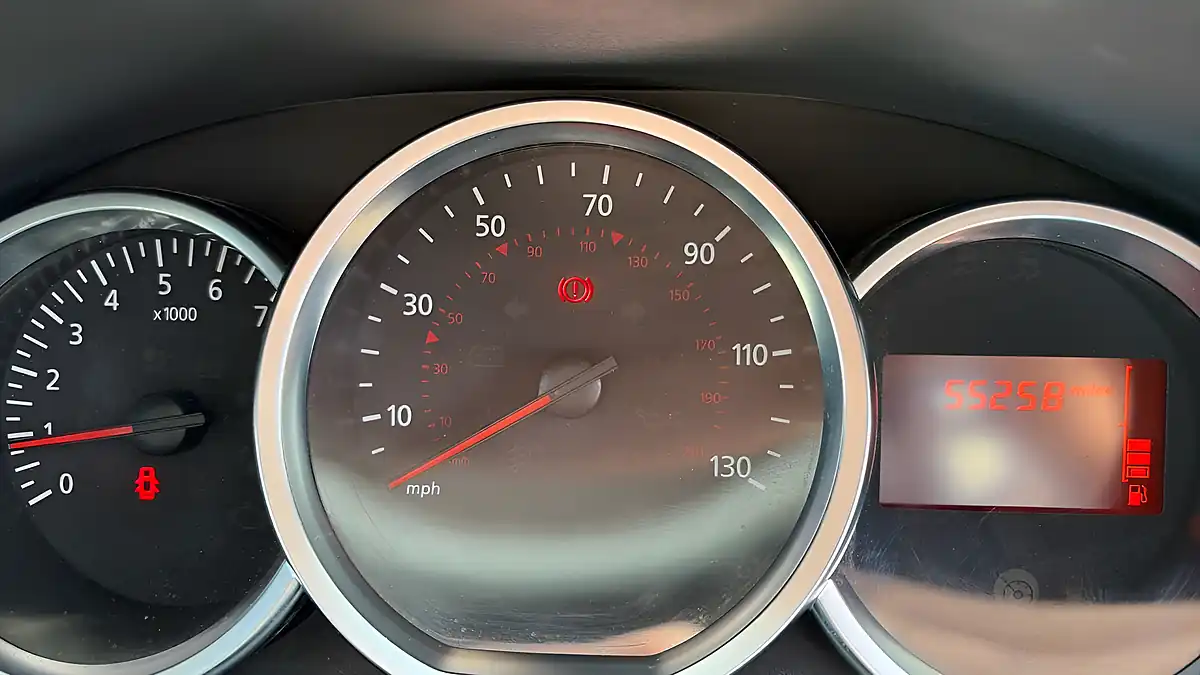 Used 2018 Dacia Sandero Stepway Essential Blue - Interior and Exterior details 12