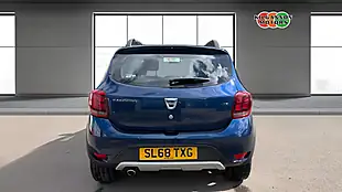 Used 2018 Dacia Sandero Stepway Essential Blue - Interior and Exterior details 5