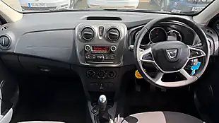 Used 2018 Dacia Sandero Stepway Essential Blue - Interior and Exterior details 7
