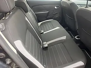 Used 2018 Dacia Sandero Stepway Essential Grey - Interior and Exterior details 8