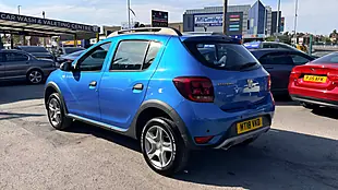 Used 2018 Dacia Sandero Stepway Laureate Azurite Blue - Interior and Exterior details 5