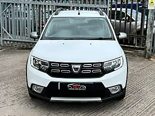 Used 2018 Dacia Sandero Stepway Laureate White - Interior and Exterior details 7