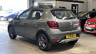 Used 2018 Dacia Sandero Stepway Se Summit Grey - Interior and Exterior details 7