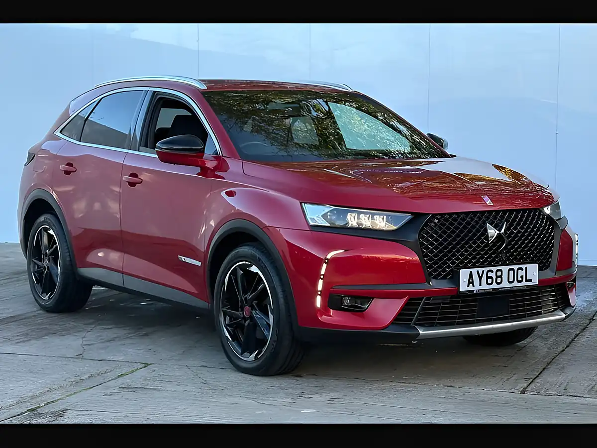 Used 2018 DS 7 Crossback Performance Line Blue Absolute Red - Front View