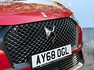 Used 2018 DS 7 Crossback Performance Line Blue Absolute Red - Interior and Exterior details 4
