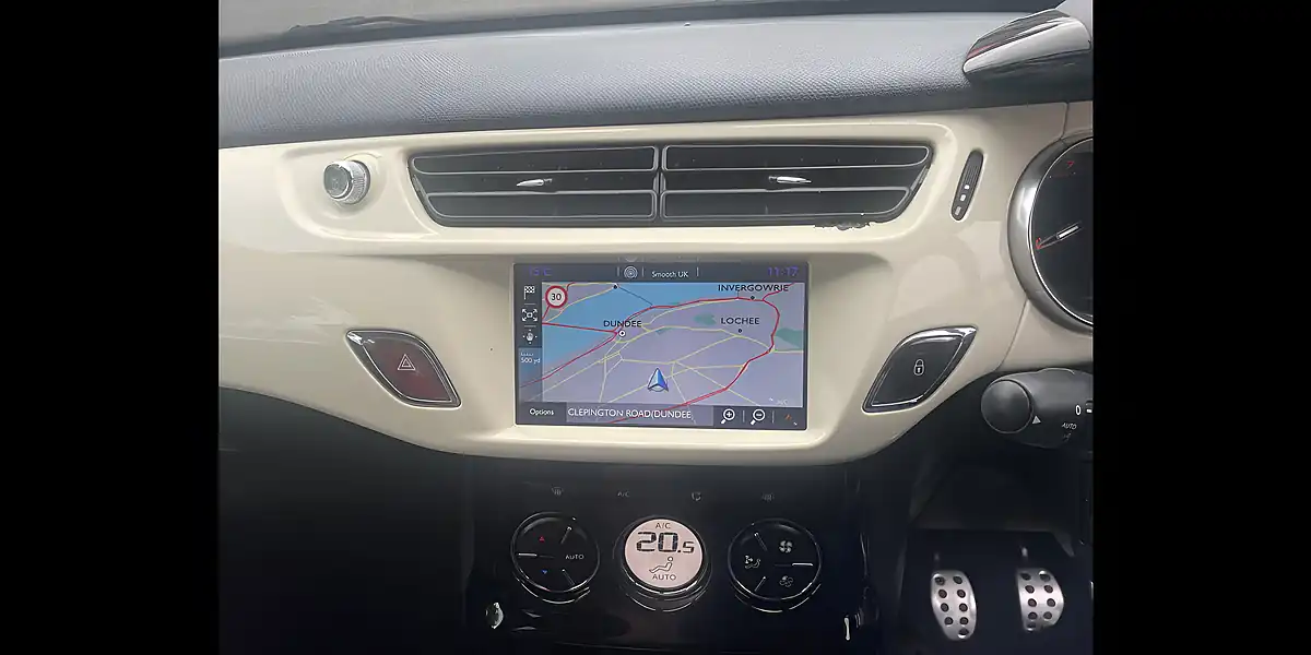 Used 2018 DS Automobiles DS 3 Cafe Racer Grey - Interior and Exterior details 17