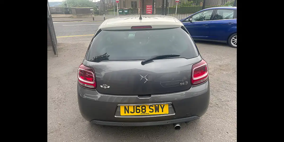 Used 2018 DS Automobiles DS 3 Cafe Racer Grey - Interior and Exterior details 5