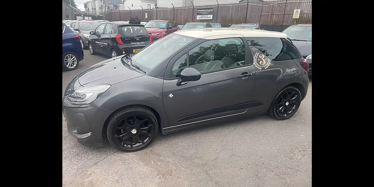 Used 2018 DS Automobiles DS 3 Cafe Racer Grey - Interior and Exterior details 8