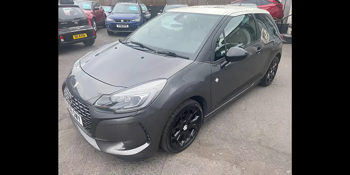 Used 2018 DS Automobiles DS 3 Cafe Racer Grey - Interior and Exterior details 9