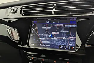 Used 2018 DS Automobiles DS 3 Connected Chic Black - Interior and Exterior details 10